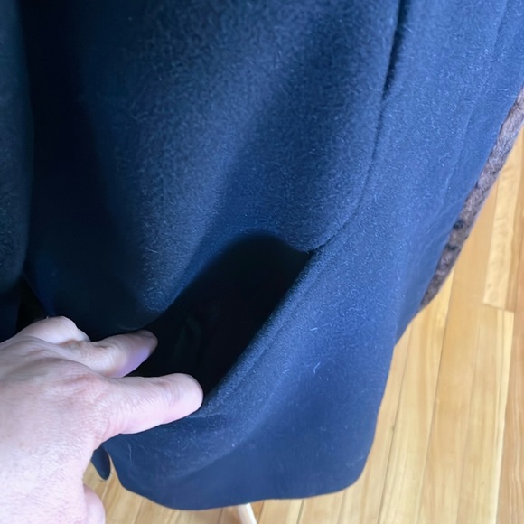 Vintage Lindor Petite Black Wool Coat With Faux Leopard Fur Trim, Size 16 - Picture 6 of 16